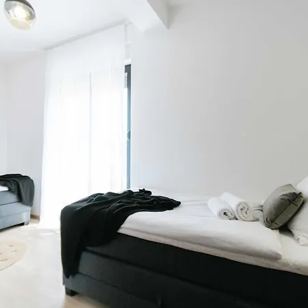 La Ze - Three Bedroom With Swimming Pool Willa *