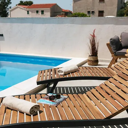 La Ze - Three Bedroom With Swimming Pool Willa Rogoznica (Sibenik-Knin)