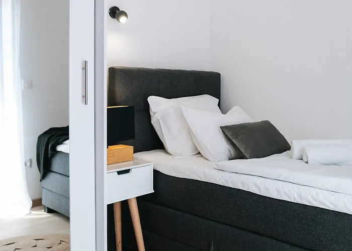 La Ze - Three Bedroom With Swimming Pool