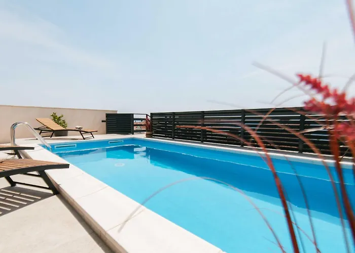 La Ze - Three Bedroom With Swimming Pool Vila