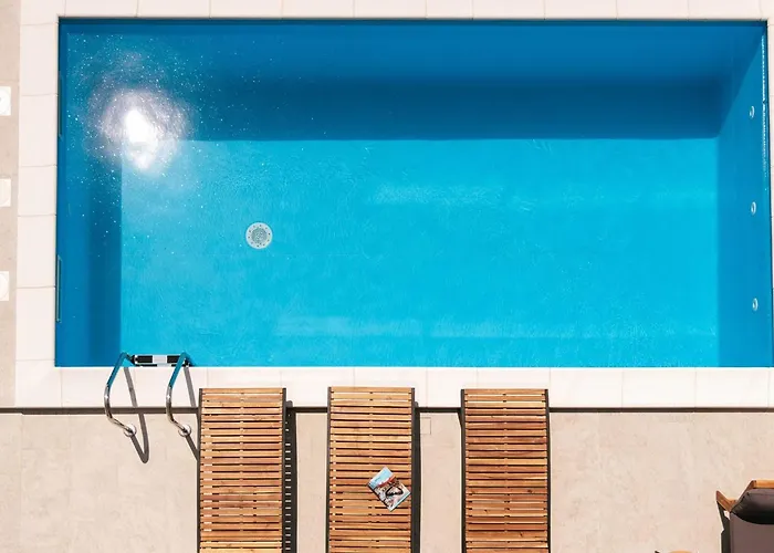 La Ze - Three Bedroom With Swimming Pool Rogoznica (Sibenik-Knin)