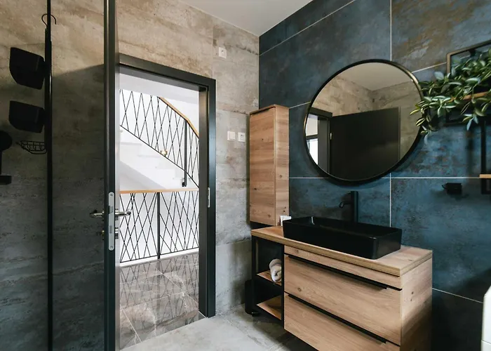 La Ze - Three Bedroom With Swimming Pool