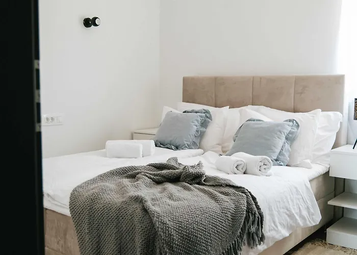 La Ze - Three Bedroom With Swimming Pool Vila Rogoznica (Sibenik-Knin)